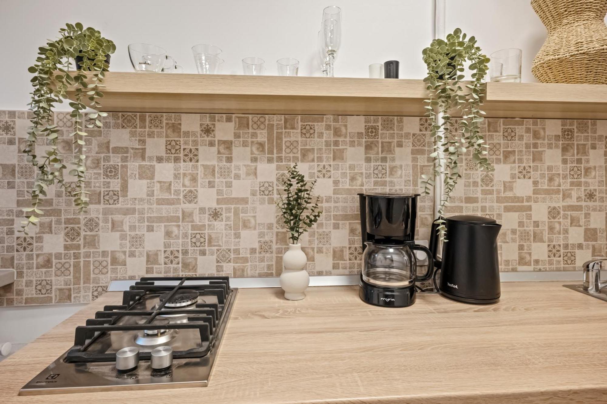 בוקרשט Earthy Escape - Central Apt With Balcony מראה חיצוני תמונה
