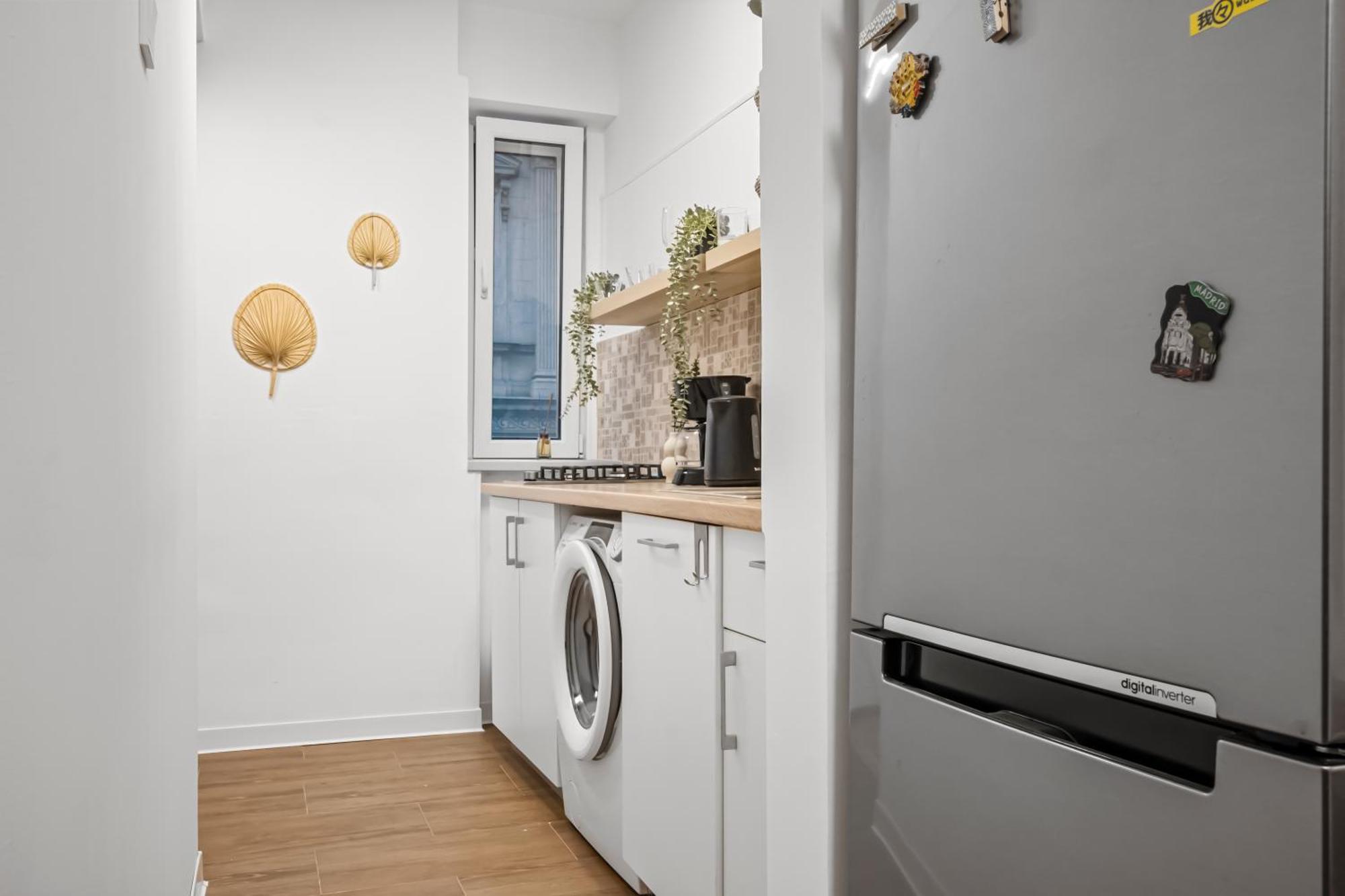 בוקרשט Earthy Escape - Central Apt With Balcony מראה חיצוני תמונה