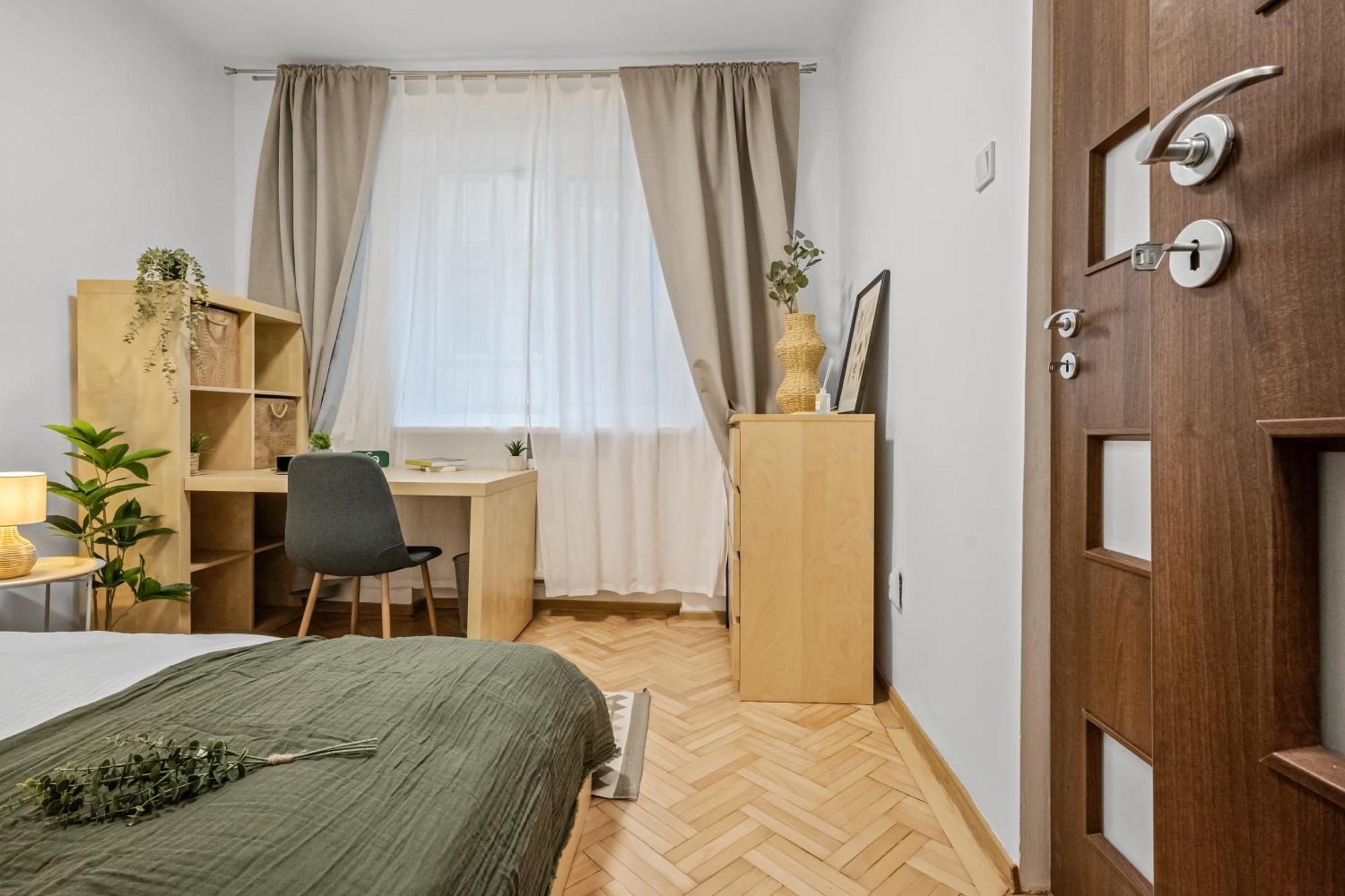 בוקרשט Earthy Escape - Central Apt With Balcony מראה חיצוני תמונה