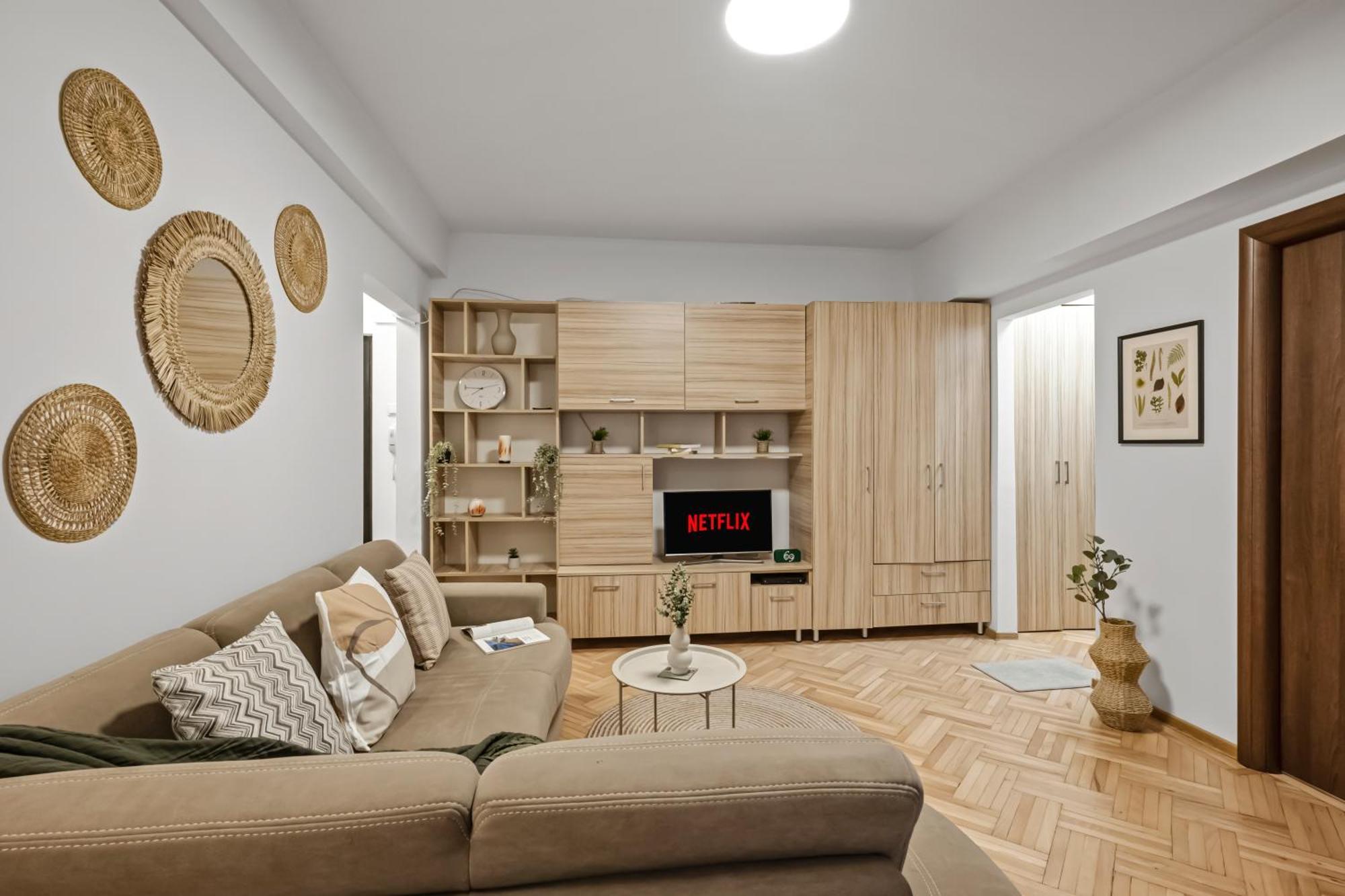 בוקרשט Earthy Escape - Central Apt With Balcony מראה חיצוני תמונה